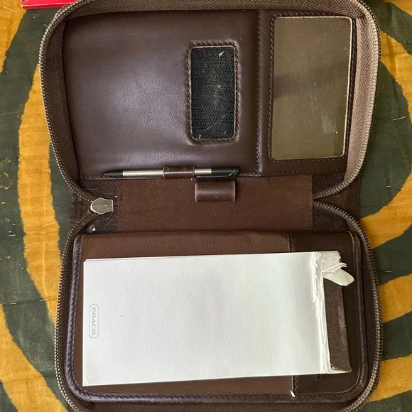 Coach Dark Brown Leather Vintage Phone Organizer Wallet - Picture 7 of 10